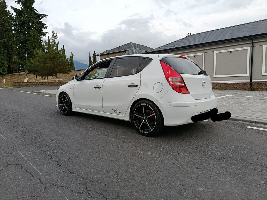 Hyundai i30, 1.4 L, 2010 il, 280 000 km — Avtomobillər, Zaqatala (11)