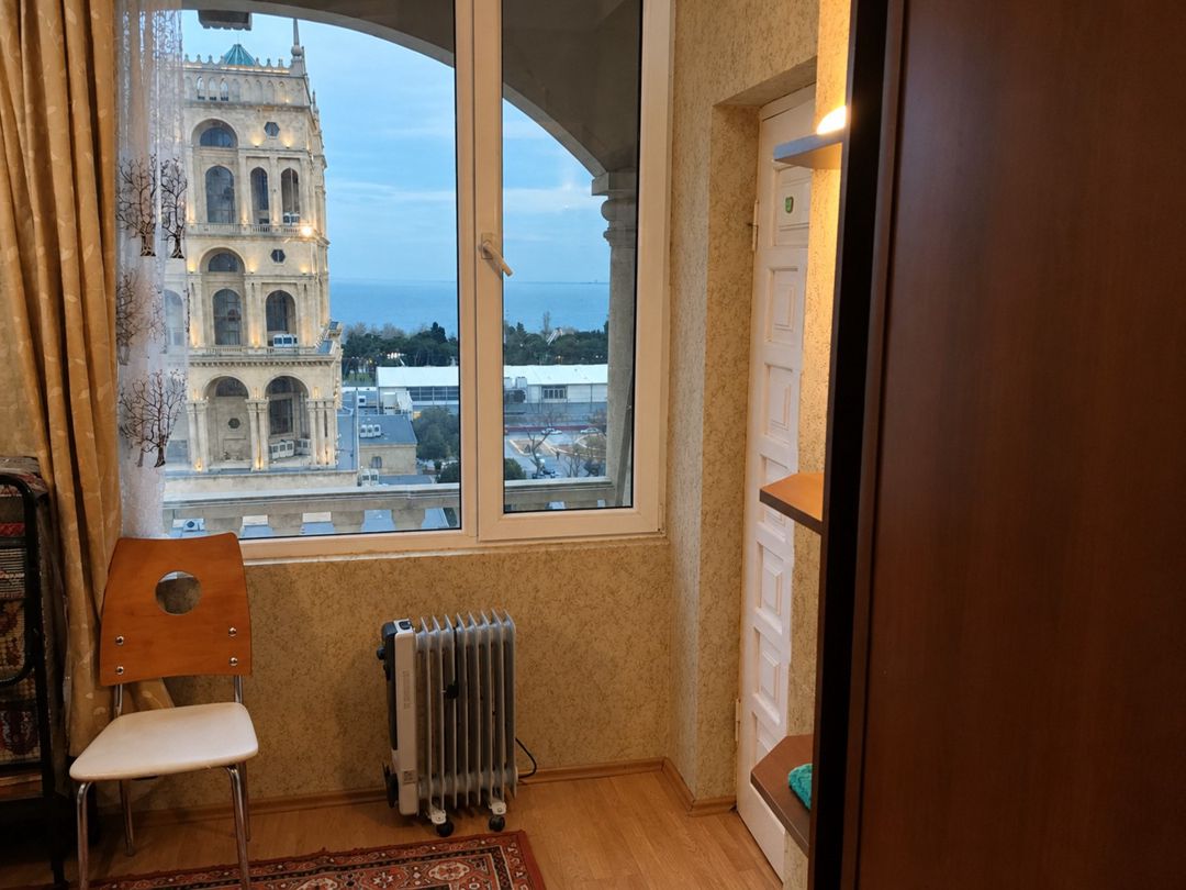 Satılır 2 otaqlı köhnə tikili 50 m² — Mənzil, Bakı (8)