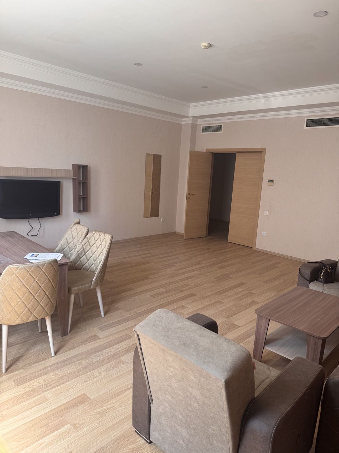 İcarəyə verilir 2 otaqlı yeni tikili 121 m² — Mənzil, Bakı (5)