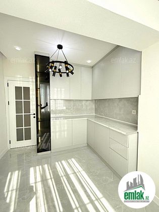 Satılır 5 otaqlı 125 m² köhnə tikili Xətai r — Mənzil (7)