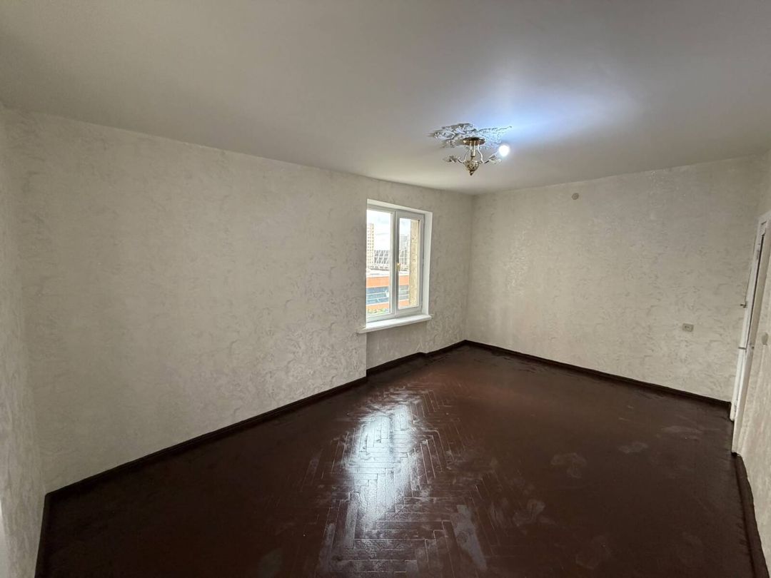 Satılır 1 otaqlı köhnə tikili 35 m² — Mənzil, Bakı (2)