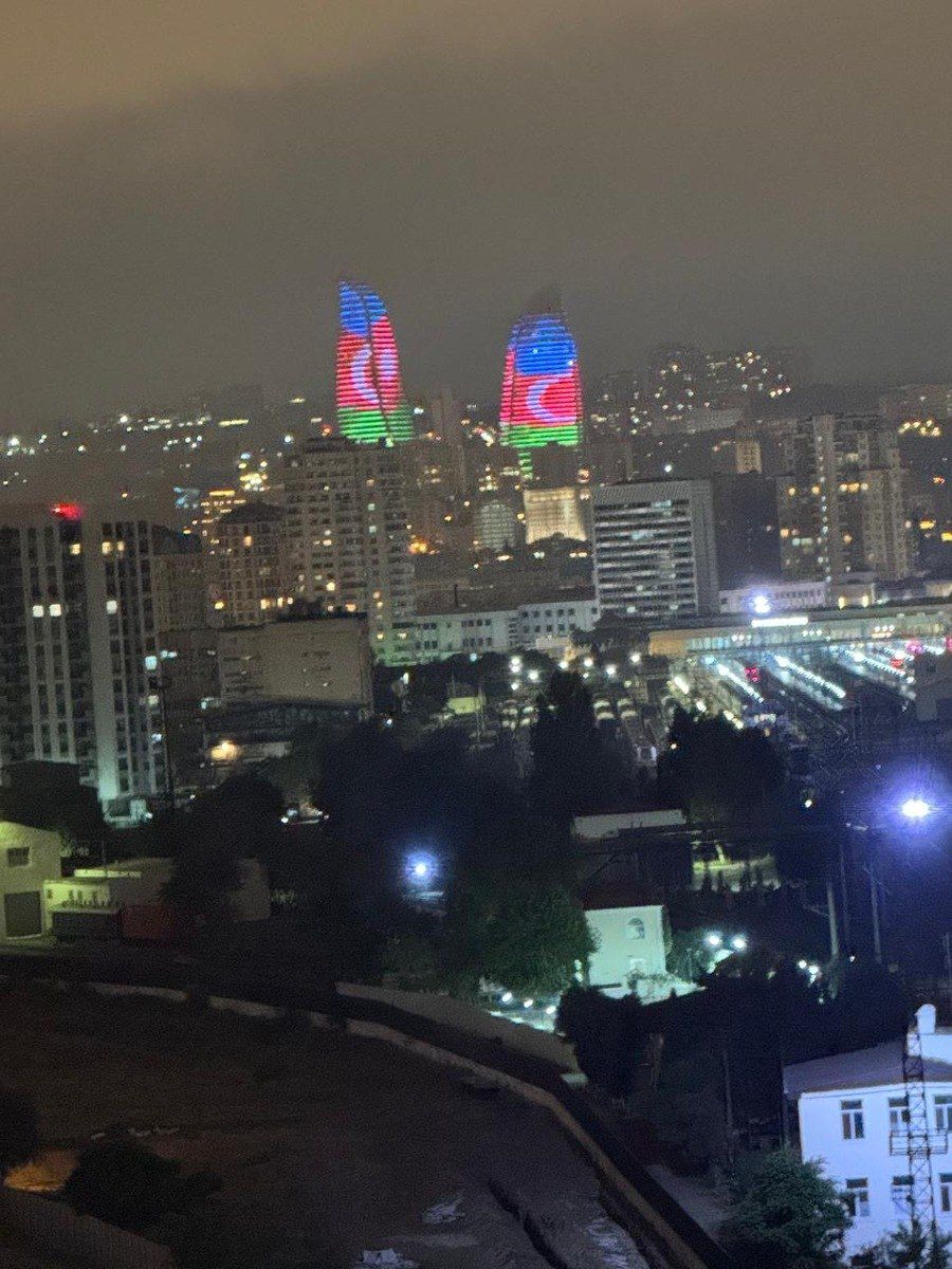 Satılır 4 otaqlı yeni tikili 160 m² — Mənzil, Bakı (2)