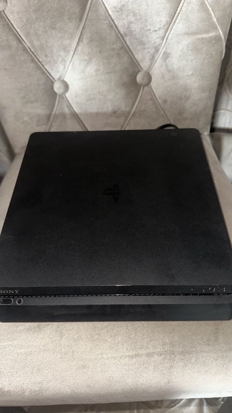 Hec bir problem yoxdu pult 1 denedi ideal veziyyet Sony PlayStation 4 — Bakı
