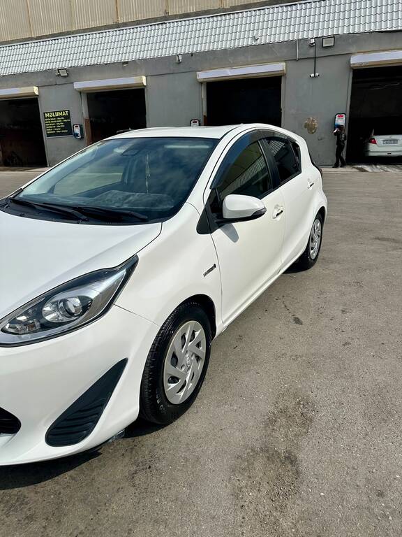 Toyota Aqua, 1.5 L, 0.87 kWh, 2018 il, 158 000 km — Avtomobillər, Bakı (2)