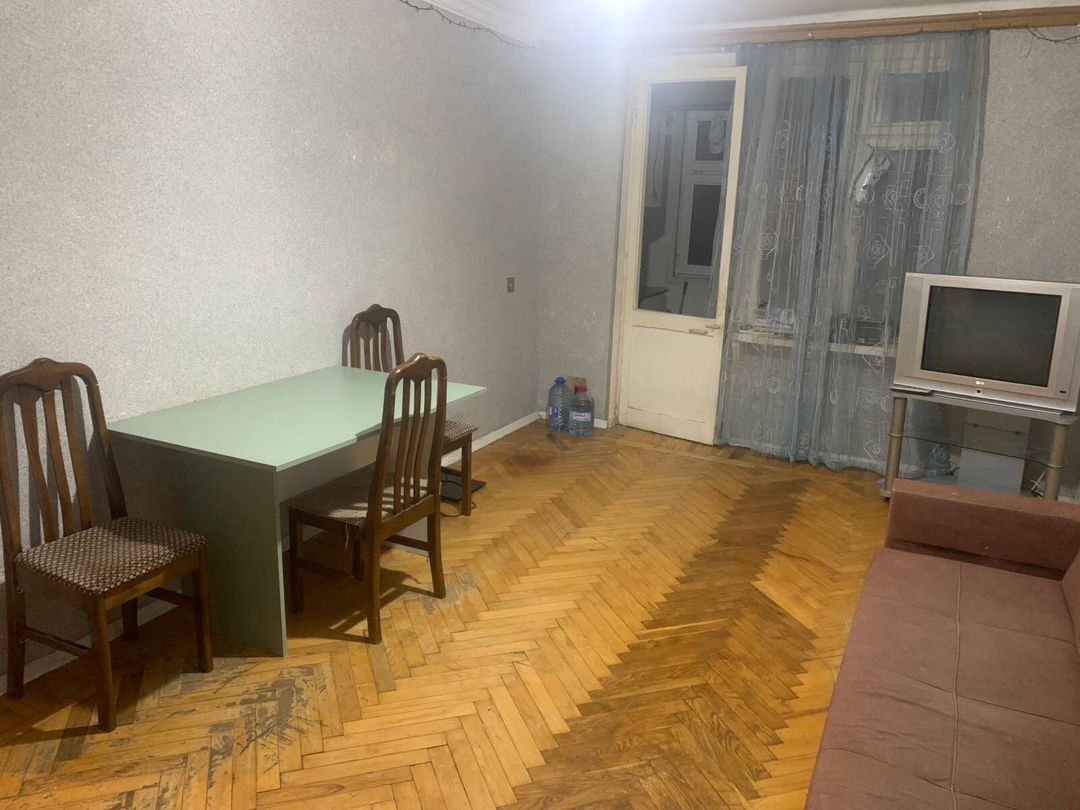 İcarəyə verilir 2 otaqlı köhnə tikili 45 m² — Mənzil, Bakı (2)