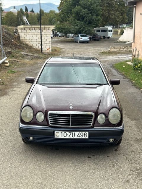 Mercedes E 230, 2.3 L, 1995 il, 485 000 km — Qazax