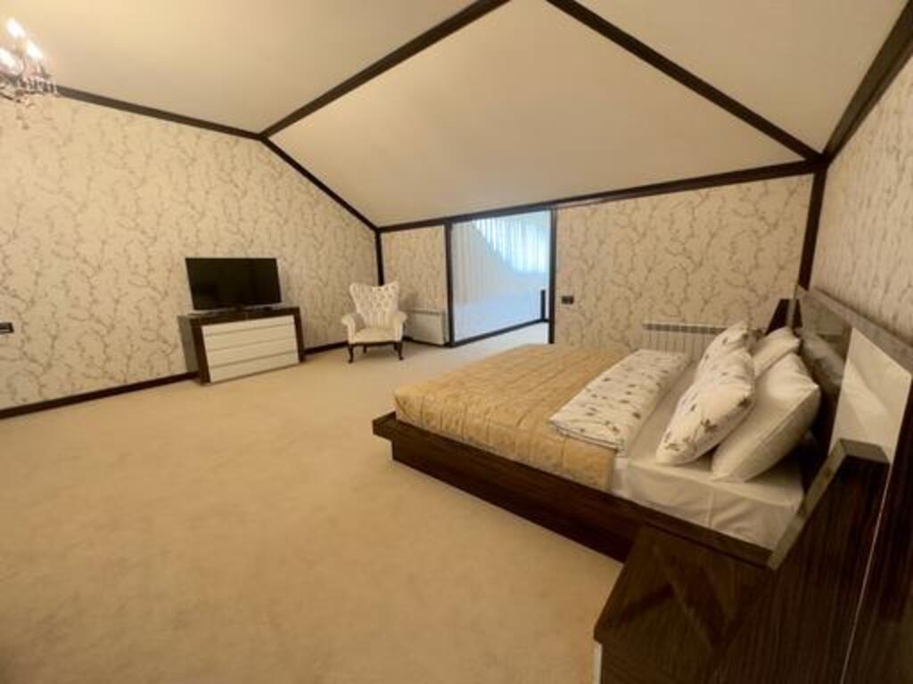 İcarəyə verilir 7 otaqlı həyət evi/bağ evi 300 m² — Ev, villa, Quba (9)