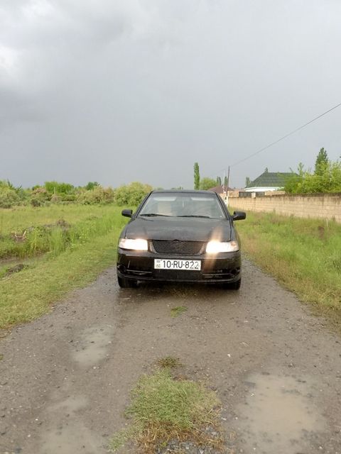 Volkswagen Pointer, 1.8 L, 2005 il, 236 456 km — Bakı