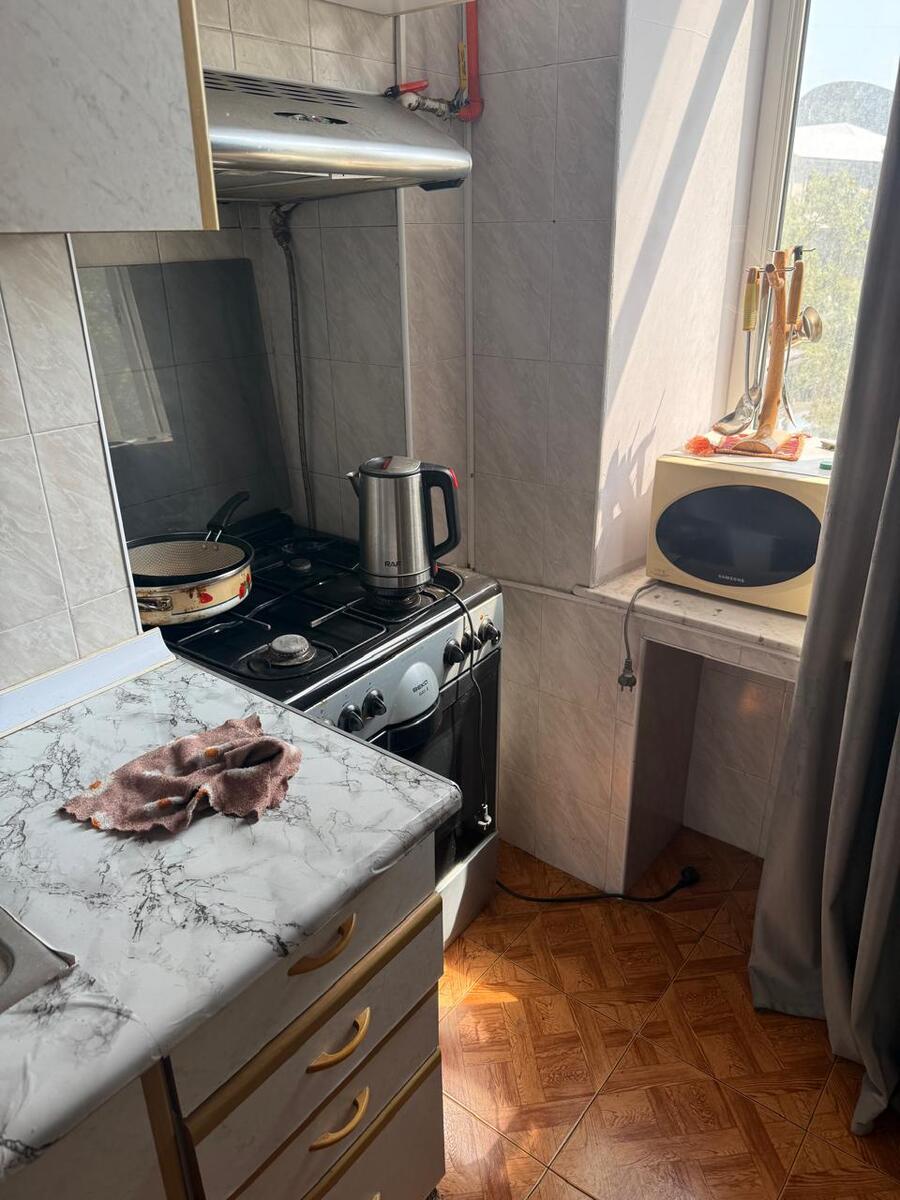 İcarəyə verilir 3 otaqlı köhnə tikili 110 m² — Mənzil, Bakı (9)