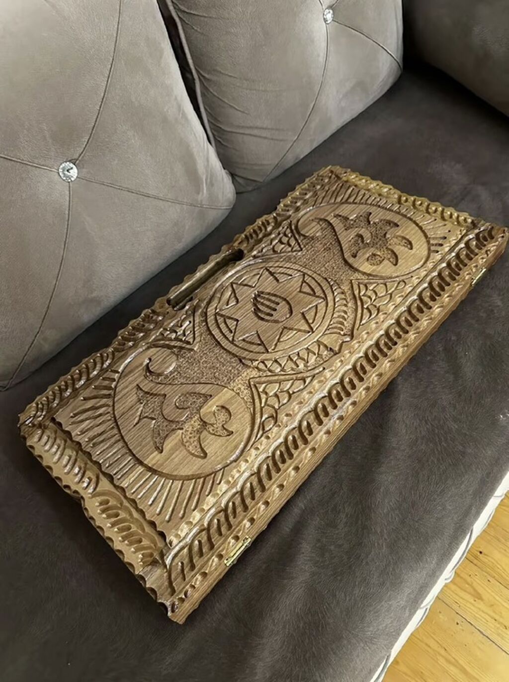 Ağac oyma nərd dəsti - Material: qoz ağac, əl işi oyma ilə — Şax, şəkəh, nard, Xırdalan (4)