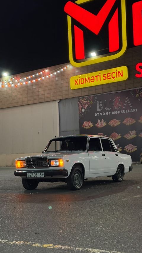 VAZ 2107 sedan - Kuzov: 4 qapılı sedan, ağ rəng Karopdada prablem — Digah