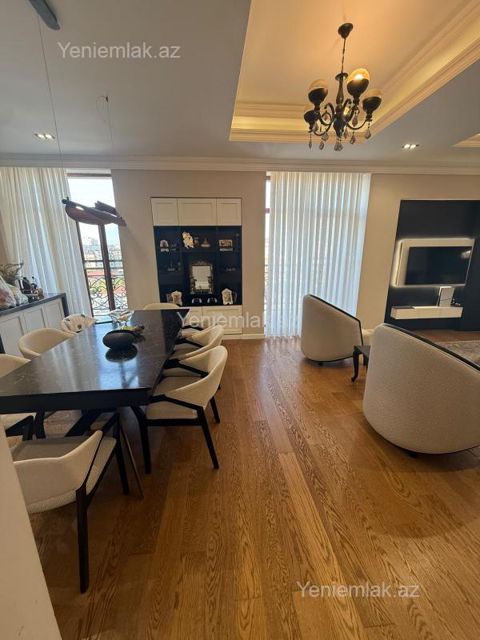 Satılır 3 otaqlı Bina evi menzil (Yeni tikili), 126 m², Xətai rayonu — Bakı