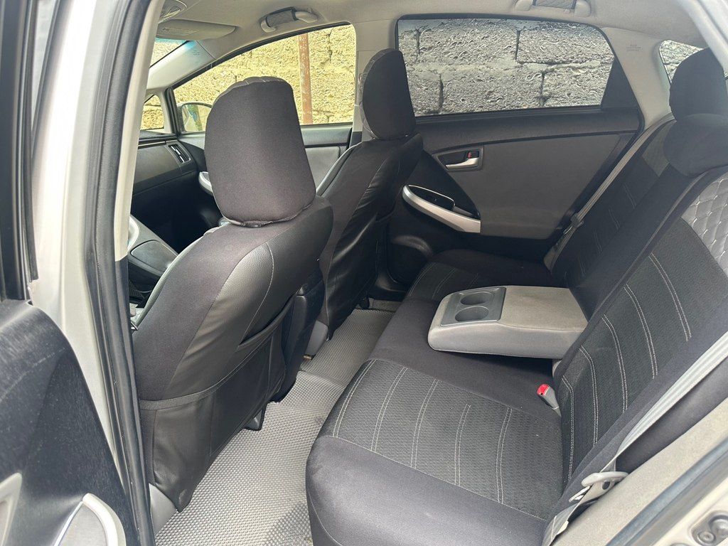 Toyota Prius, 1.8 L, 1.3 kWh, 2015 il, 394 000 km 77-LN-546 — Avtomobillər, Bakı (11)