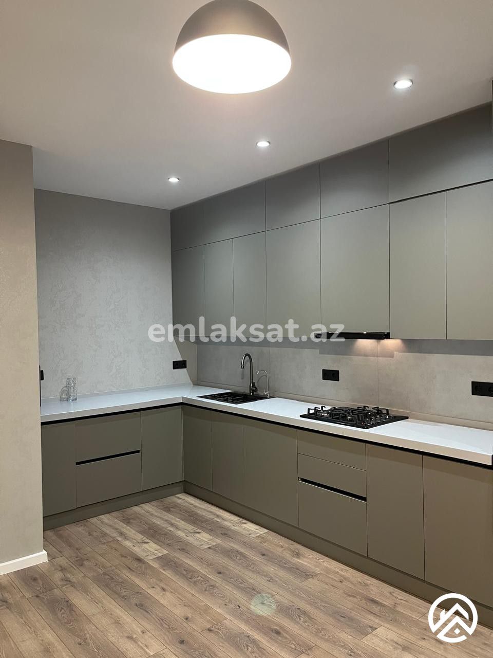 Satılır 7 otaq həyət evi / bağ evi 250 m², Badamdar — Ev, villa, Bakı (5)