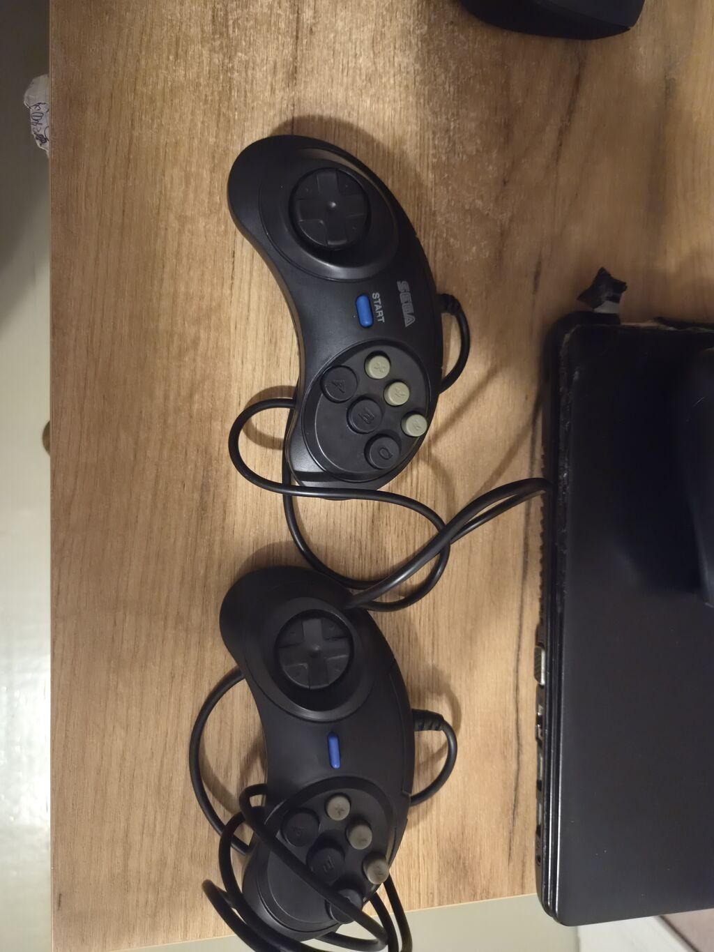 Sega Mega Drive 2 satılır. Bütün iyunları açır, 35 40 manata yeni — Oyunlar, konsollər və proqramlar, Bakı (2)