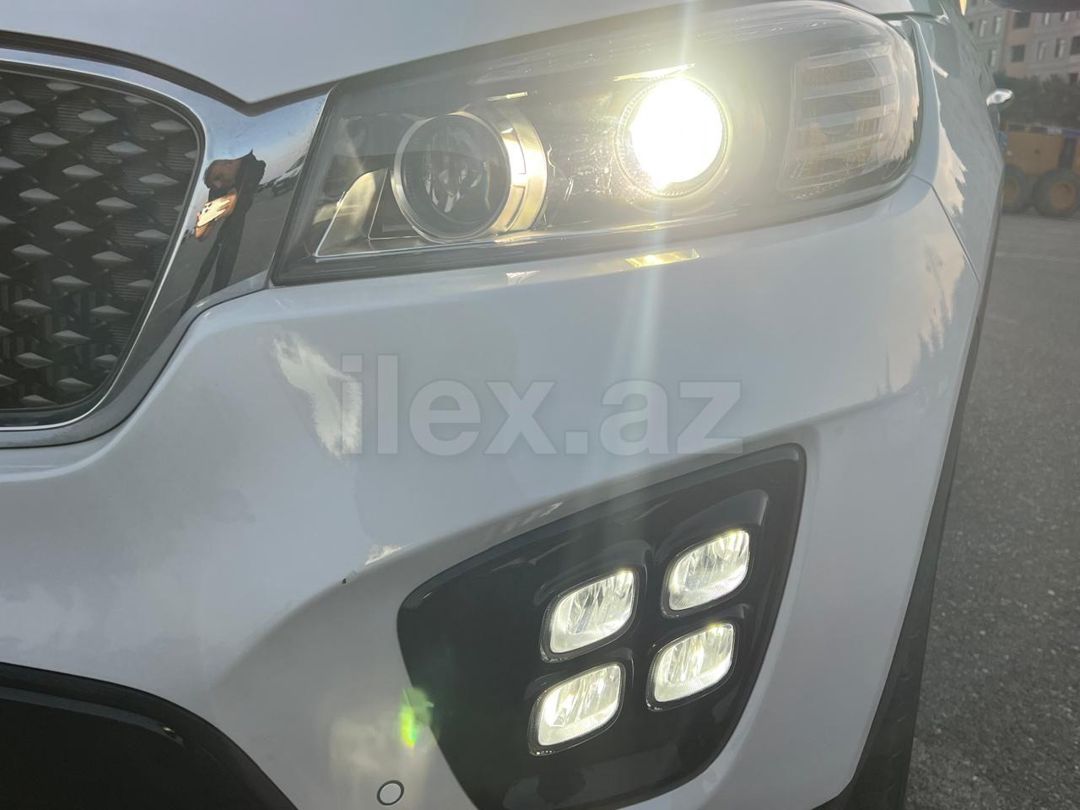 2016 Kia Sorento, 2.0 L, 2016, 46,000 km 88-DL-348 — Avtomobillər, Bakı (9)