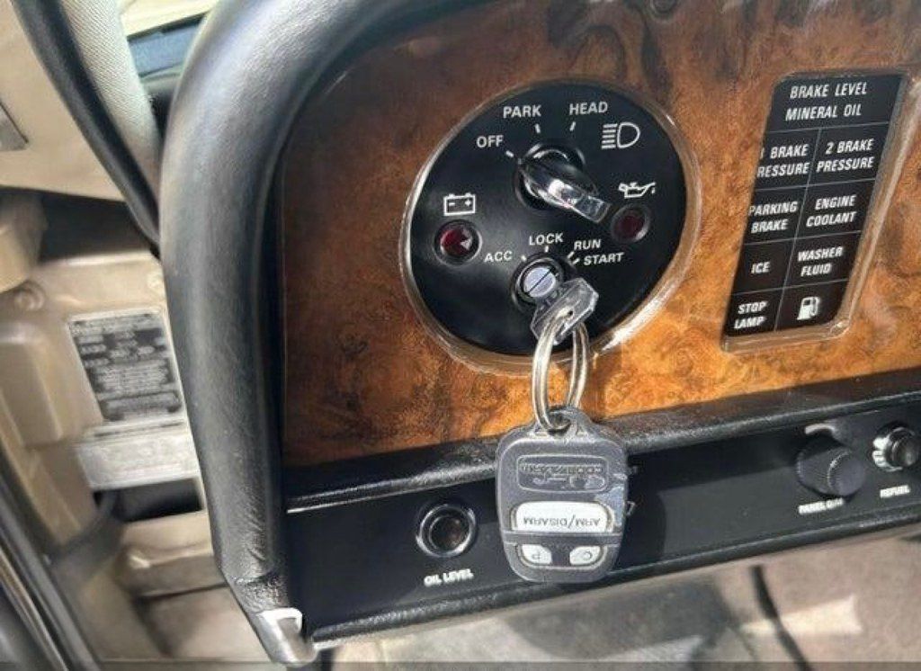 Rolls-Royce Silver Spur, 6.8 L, 1985 il, 99 000 km — Avtomobillər (11)