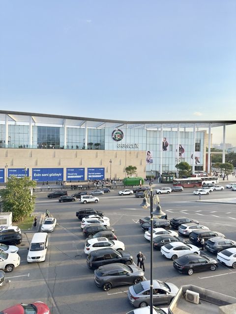 Satılır 2 otaqlı köhnə tikili 40 m² — Bakı