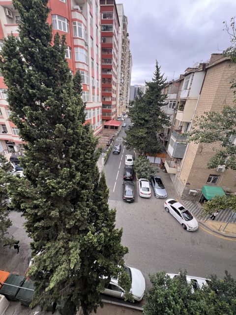 İcarəyə verilir 2 otaqlı köhnə tikili 65 m² — Bakı