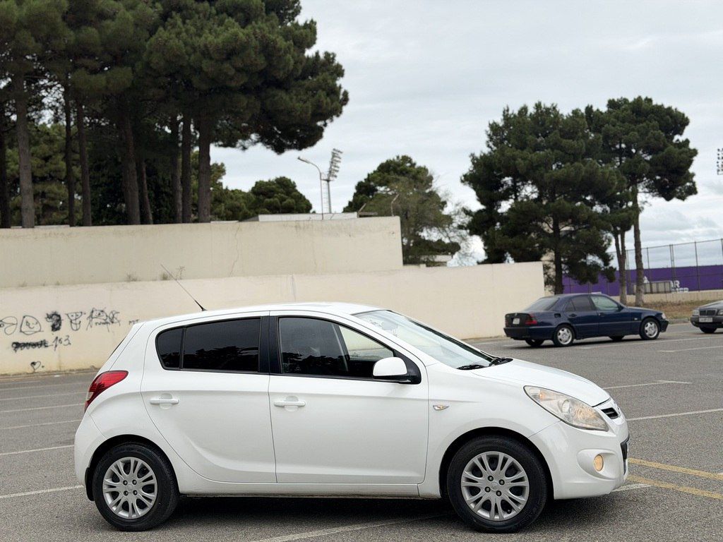 Hyundai i20, 1.4 L, 2011 il, 214 441 km 77-NC-320 — Avtomobillər, Sumqayıt (5)