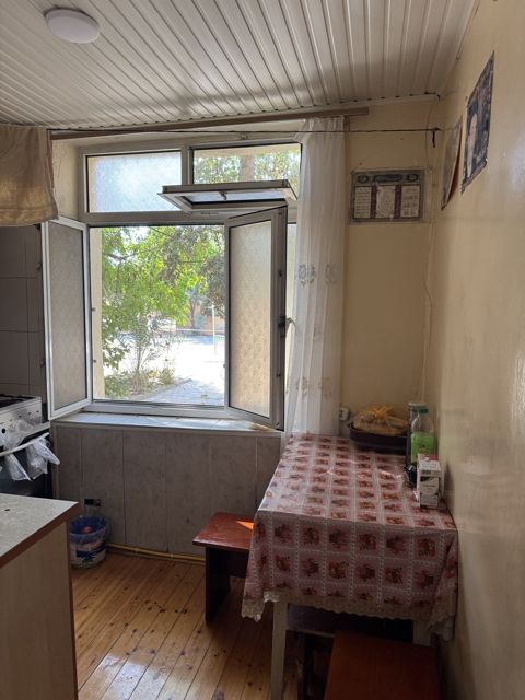 Satılır 2 otaqlı köhnə tikili 70 m² — Şirvan