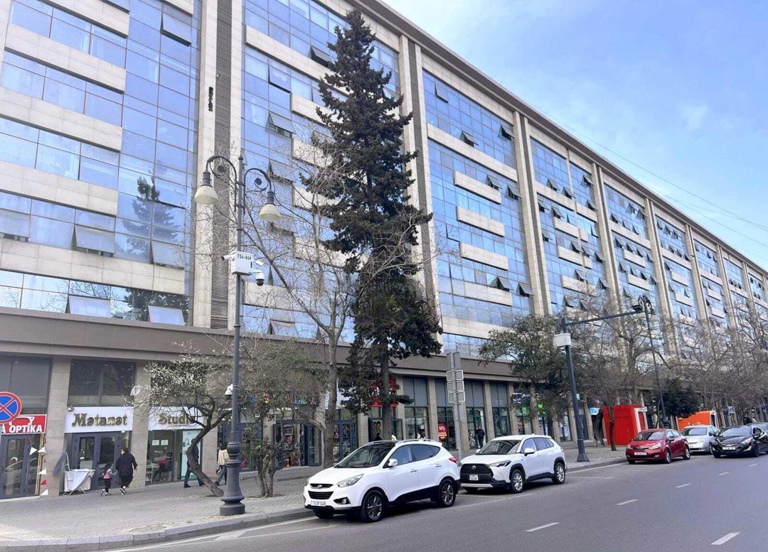 Satılır 2 otaqlı köhnə tikili 60 m² — Mənzil, Bakı (2)