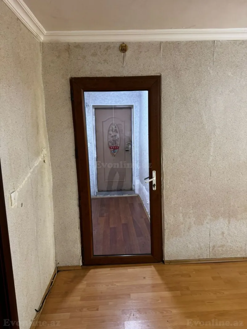 Satılır 2 otaqlı Mənzil Köhnə tikili 60 m² Bakı, Yasamal r., İnşaatçılar m — Mənzil, Bakı (7)
