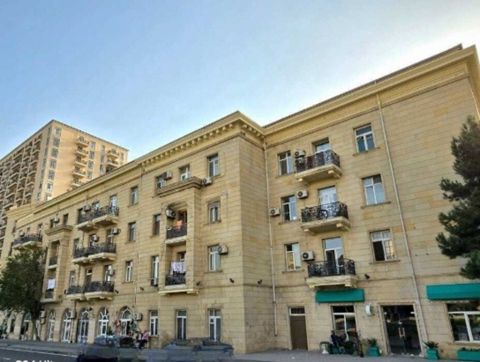 Satılır 3 otaqlı köhnə tikili 85 m² — Bakı
