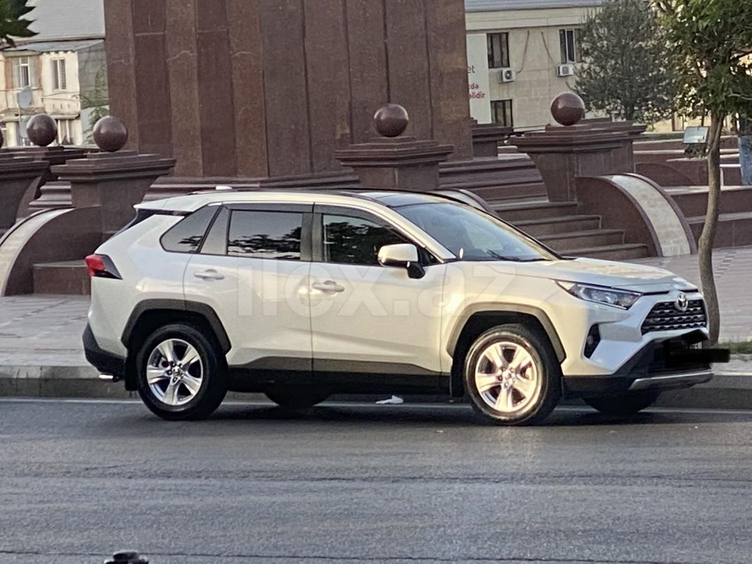 2021 Toyota RAV4, 2021, 92,000 km 77-HE-107 — Avtomobillər, Bakı (2)