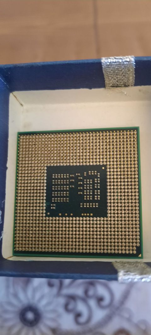 Intel Core i5-460M prosessor (mobil, PGA988/Socket G1) - Nüvələr: 2 — Bakı