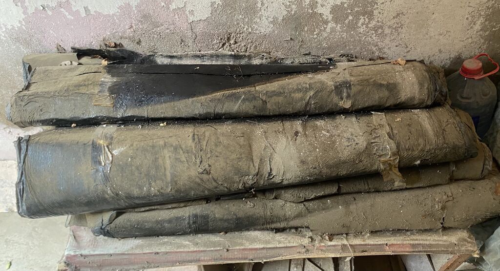 7 paçkadı damı örtüyün divarın izalasiyasına istifadə olunur biri 8 — Dam örtükləri, Qobu (2)