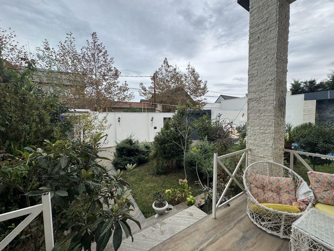 Satılır 4 otaqlı həyət evi/bağ evi 200 m² — Ev, villa, Bakı (2)