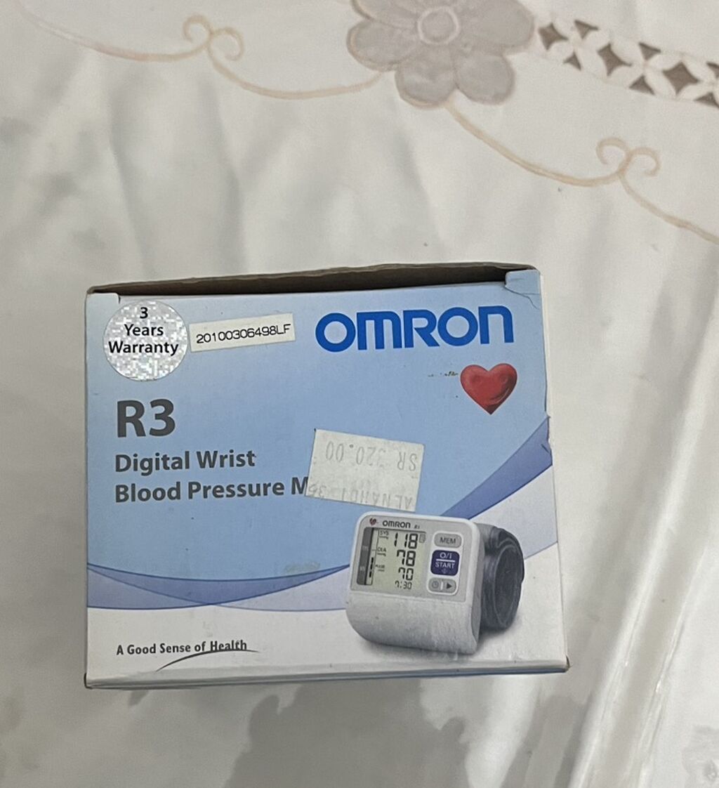 Omron R3 Digital Wrist Blood Pressure Monitor Xüsusiyyətlər: - Bilək — Tonometrlər və gliukometrlər, Bakı (2)