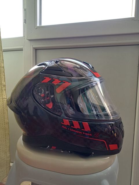 Axor Carbon fiber kask. 1 2 dəfə istifadə olunub. motosikletimi — Bakı