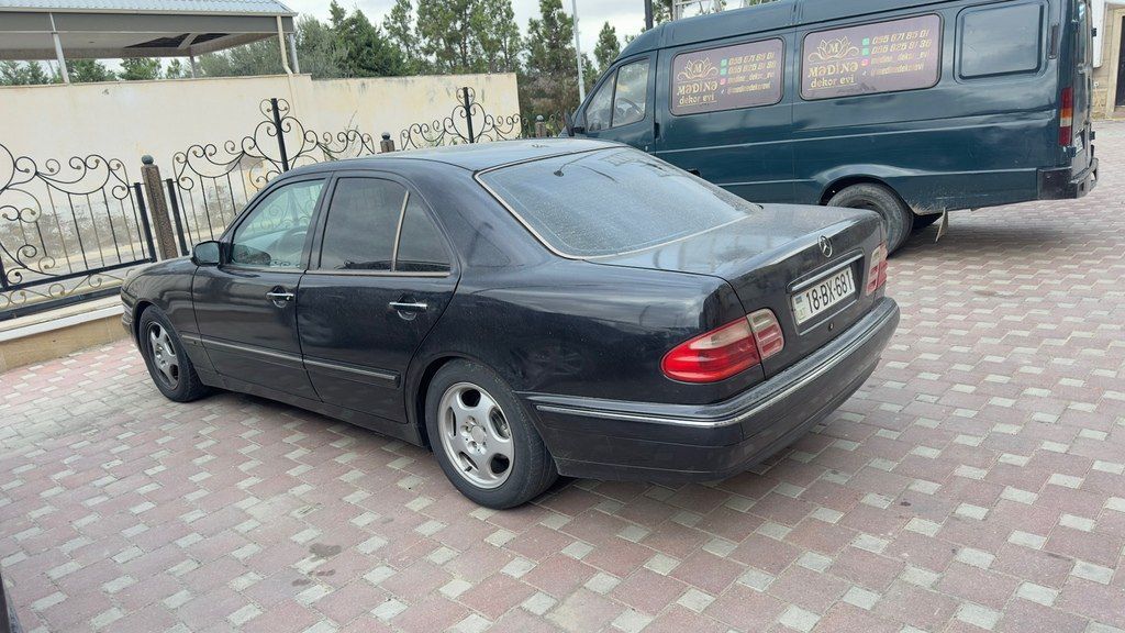Mercedes E 200, 2.0 L, 2000 il, 257 000 km 18-BX-681 — Avtomobillər, Bakı (5)