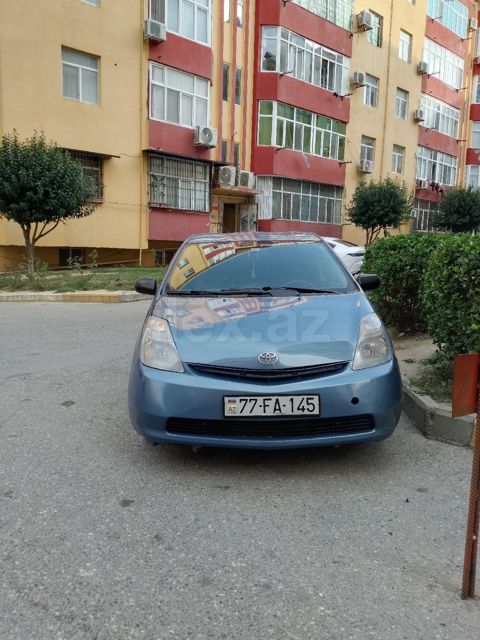 2008 Toyota Prius, 1.5 L, 2008, 380,000 km — Bakı