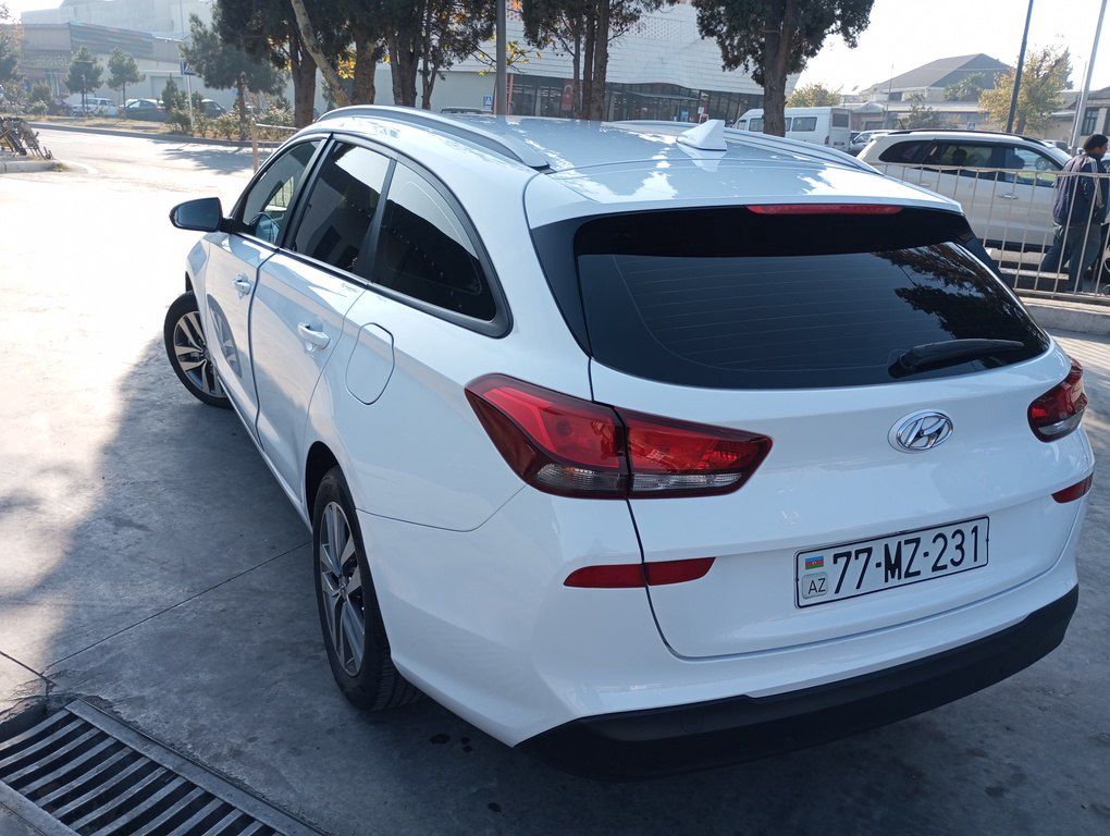 Hyundai i30, 1.6 L, 2017 il, 250 000 km 77-MZ-231 — Avtomobillər, Gəncə (5)