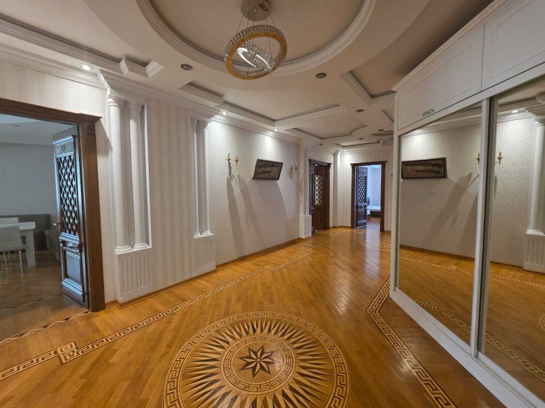İcarəyə verilir 4 otaqlı yeni tikili 280 m² — Mənzil, Bakı (10)