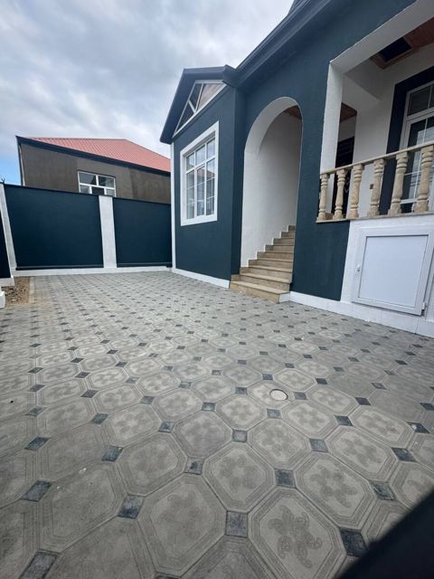 Satılır 3 otaqlı həyət evi/bağ evi 80 m² — Bakı