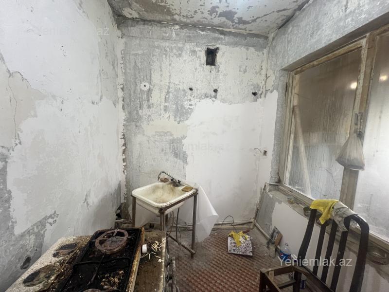 Satılır 2 otaqlı Bina evi menzil (Köhnə tikili), 60 m², Xətai rayonu — Mənzil, Bakı (12)