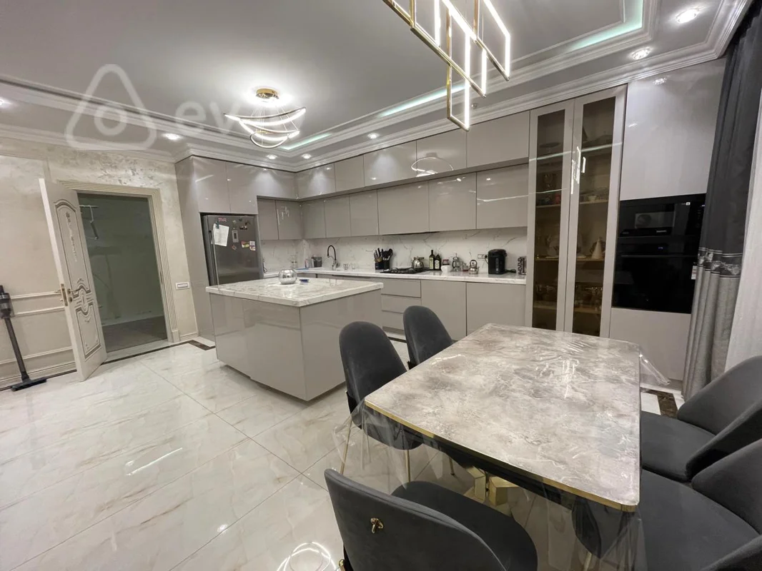 5 otaqlı mənzil, 301 m², Həsən Əliyev küçə — Mənzil, Bakı (8)