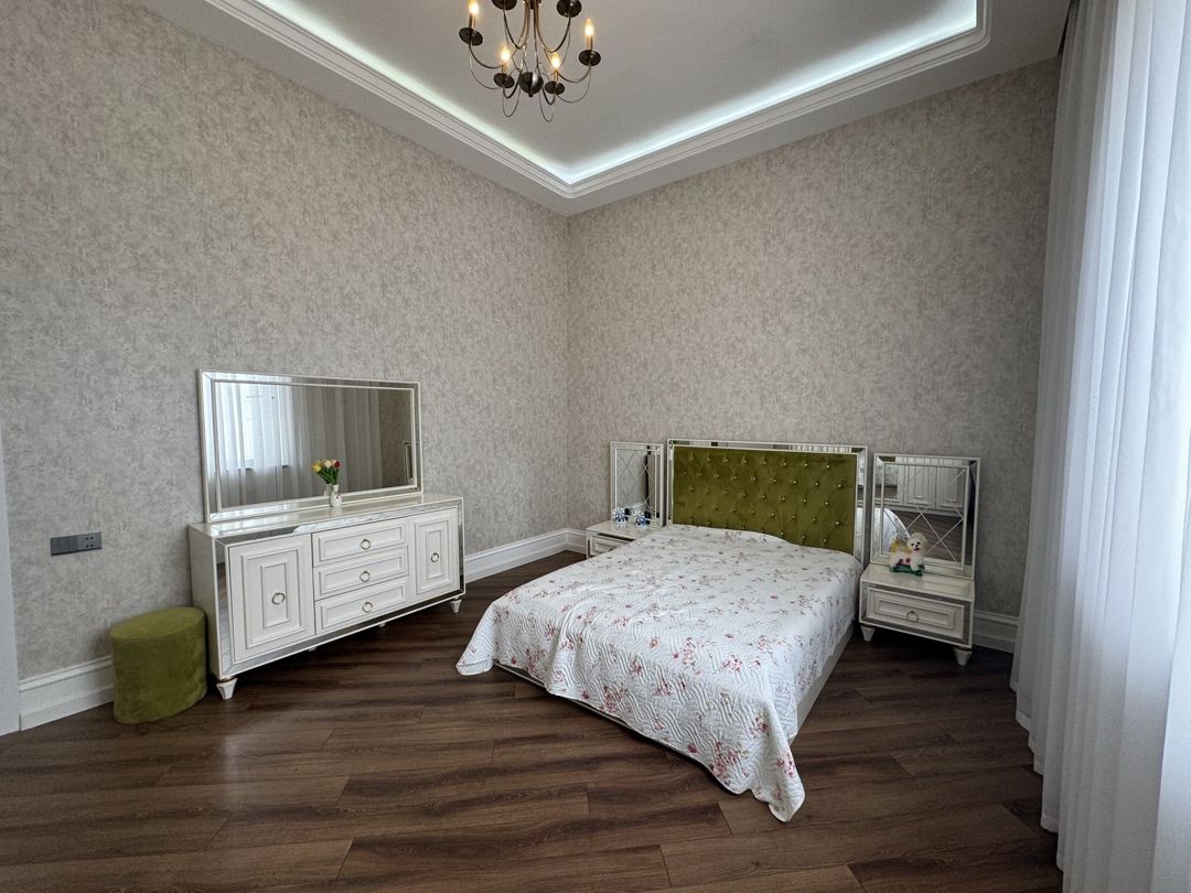 Satılır 4 otaqlı həyət evi/bağ evi 200 m² — Ev, villa, Bakı (12)