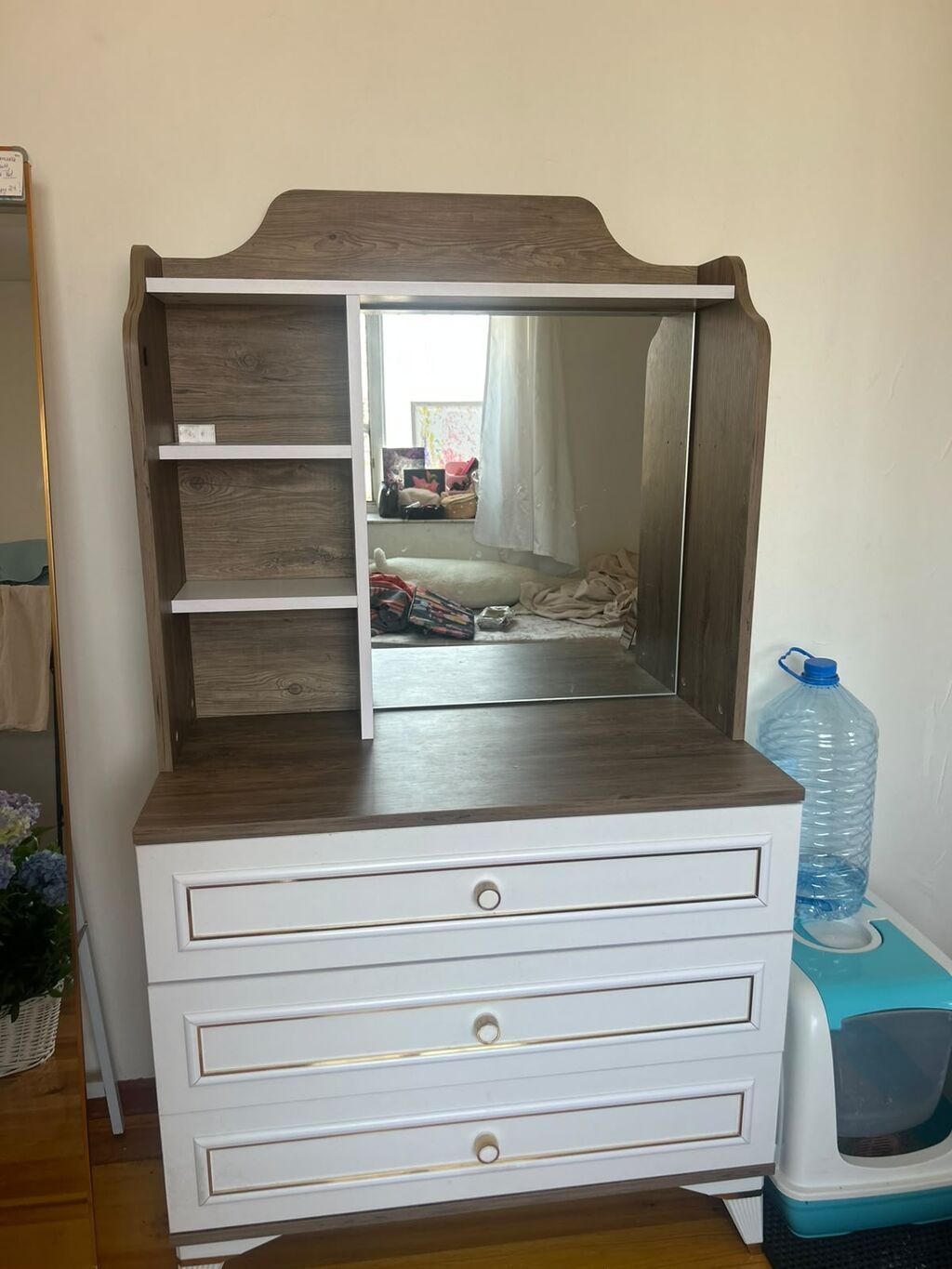 *130azn* Termo yaxsi veziyyetdedir. Unvan Babək prospekti. 1220 — Mebel, Bakı