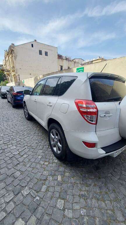 Toyota RAV4, 2.0 L, 2011 il, 365 000 km — Avtomobillər, Bakı (2)