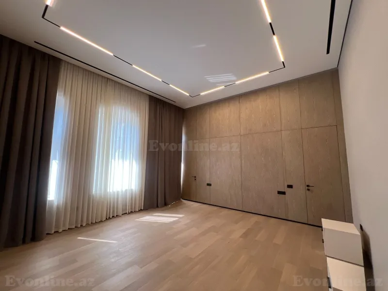 Satılır 3 otaqlı Mənzil Köhnə tikili 110 m² Bakı, Səbail r., 28 May m — Mənzil, Bakı (2)