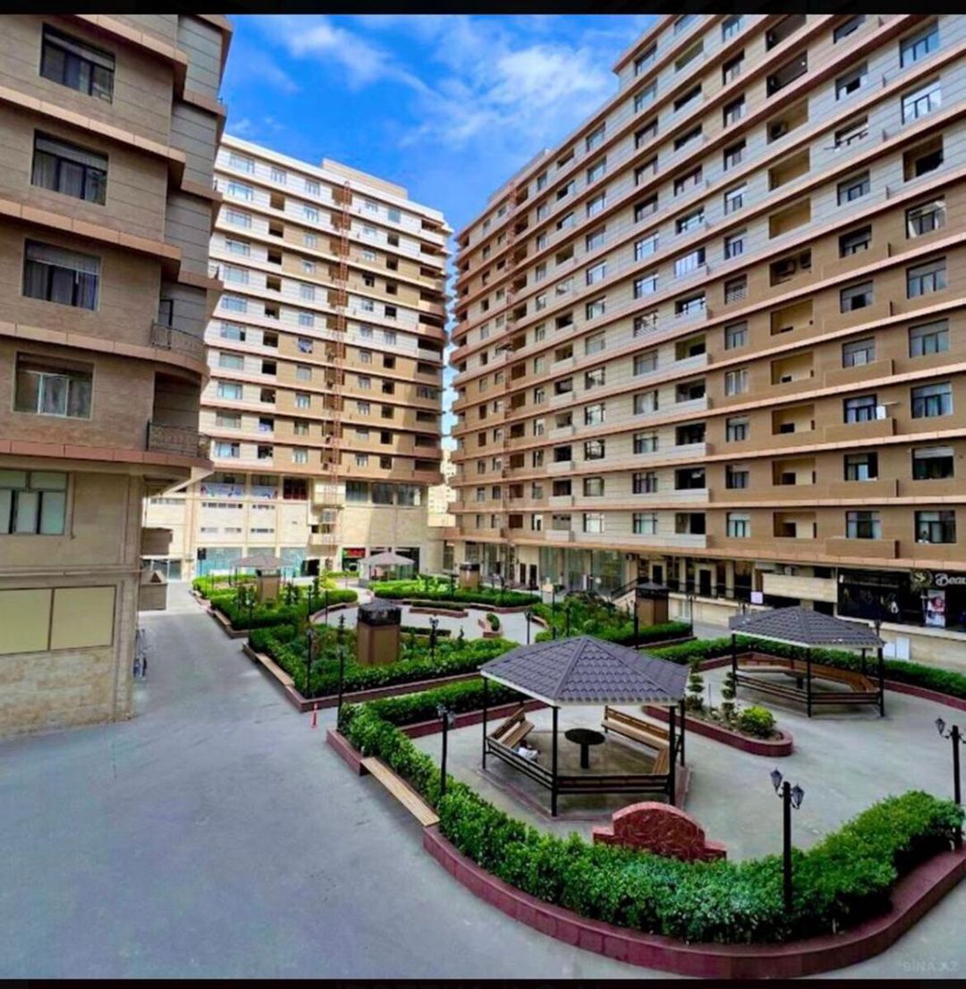 Satılır 4 otaqlı yeni tikili 256 m² — Mənzil, Bakı (12)