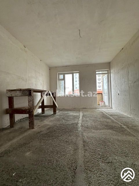 Satılır 4 otaq köhnə tikili 110 m², Xalqlar dostluğu metrosu — Bakı