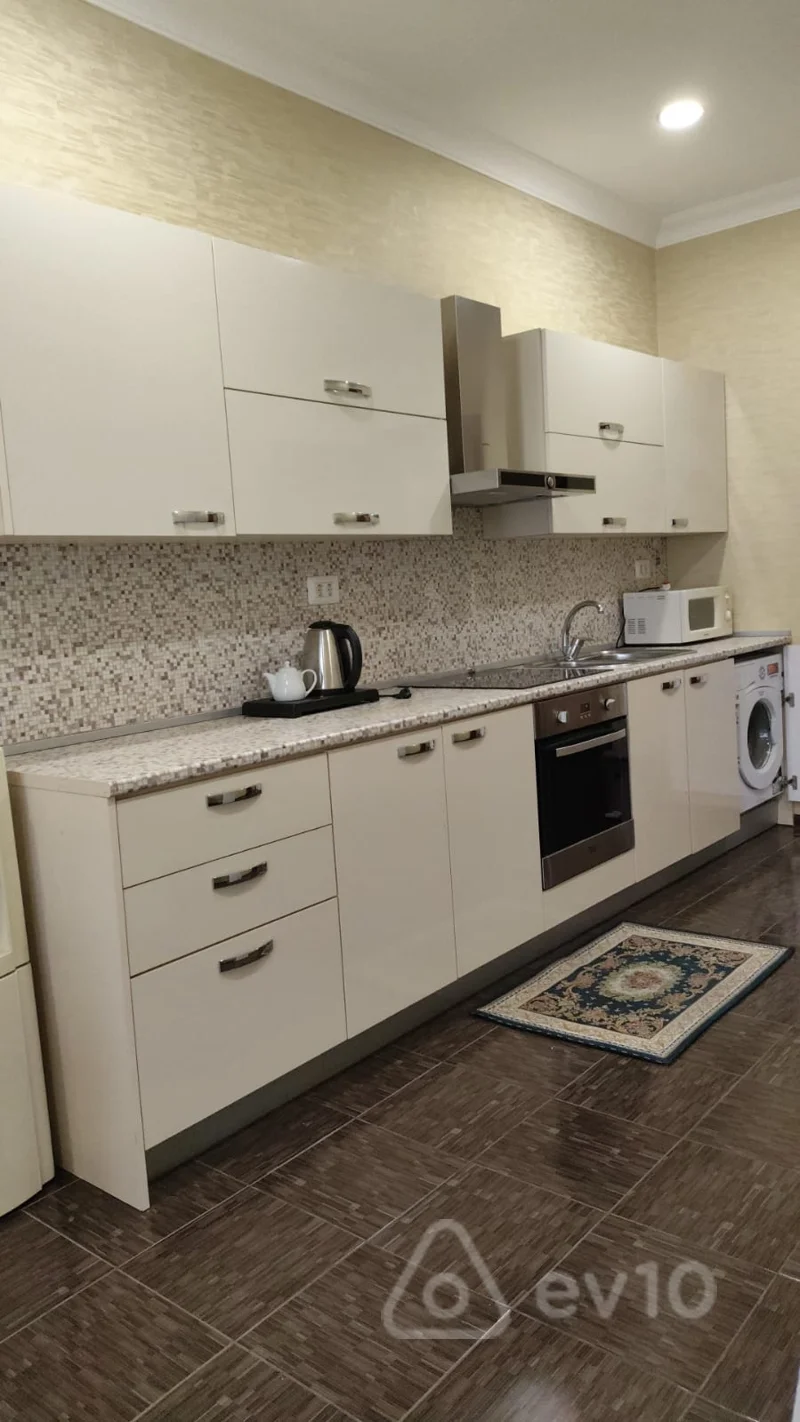 2 otaqlı mənzil, 110 m², tarqovu — kirayə — Mənzil, Bakı (4)