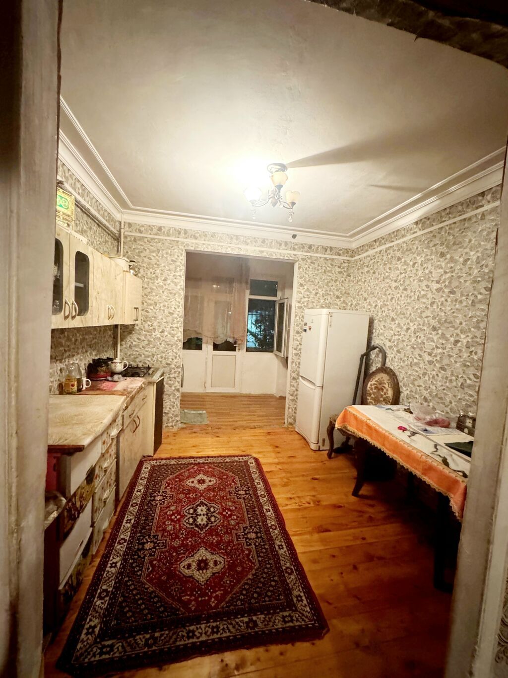 4 otaqlı mənzil – geniş və işıqlı - Plan: qonaq otağı, ayrıca mətbəx — Mənzil, Bakı (3)
