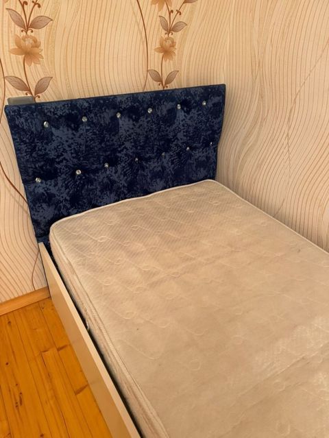 Tək nəfərlik çarpayı və döşək dəsti - Ölçü: təxmini 90x190 sm — Novxanı